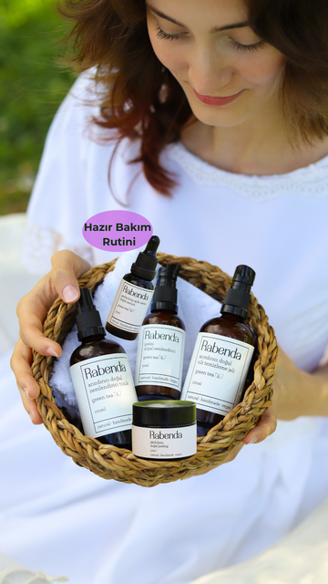 Çok Kuru & Hassas Ciltler İçin Nem Seti-Kuruluk ve hassasiyet yaşayan ciltler için